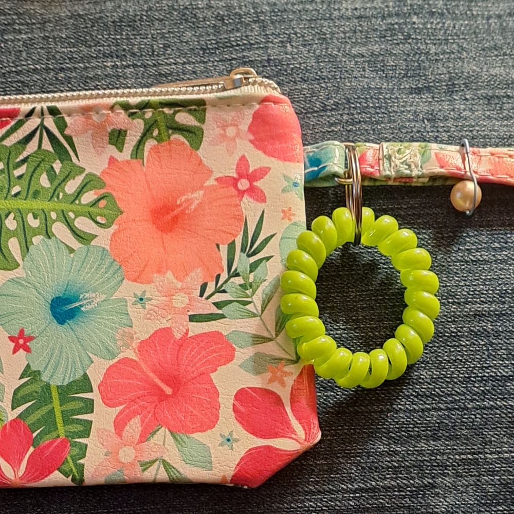 Buy 1 Keychain,Get 1 Keychain free 6" wide 4" long purse,pearl accent